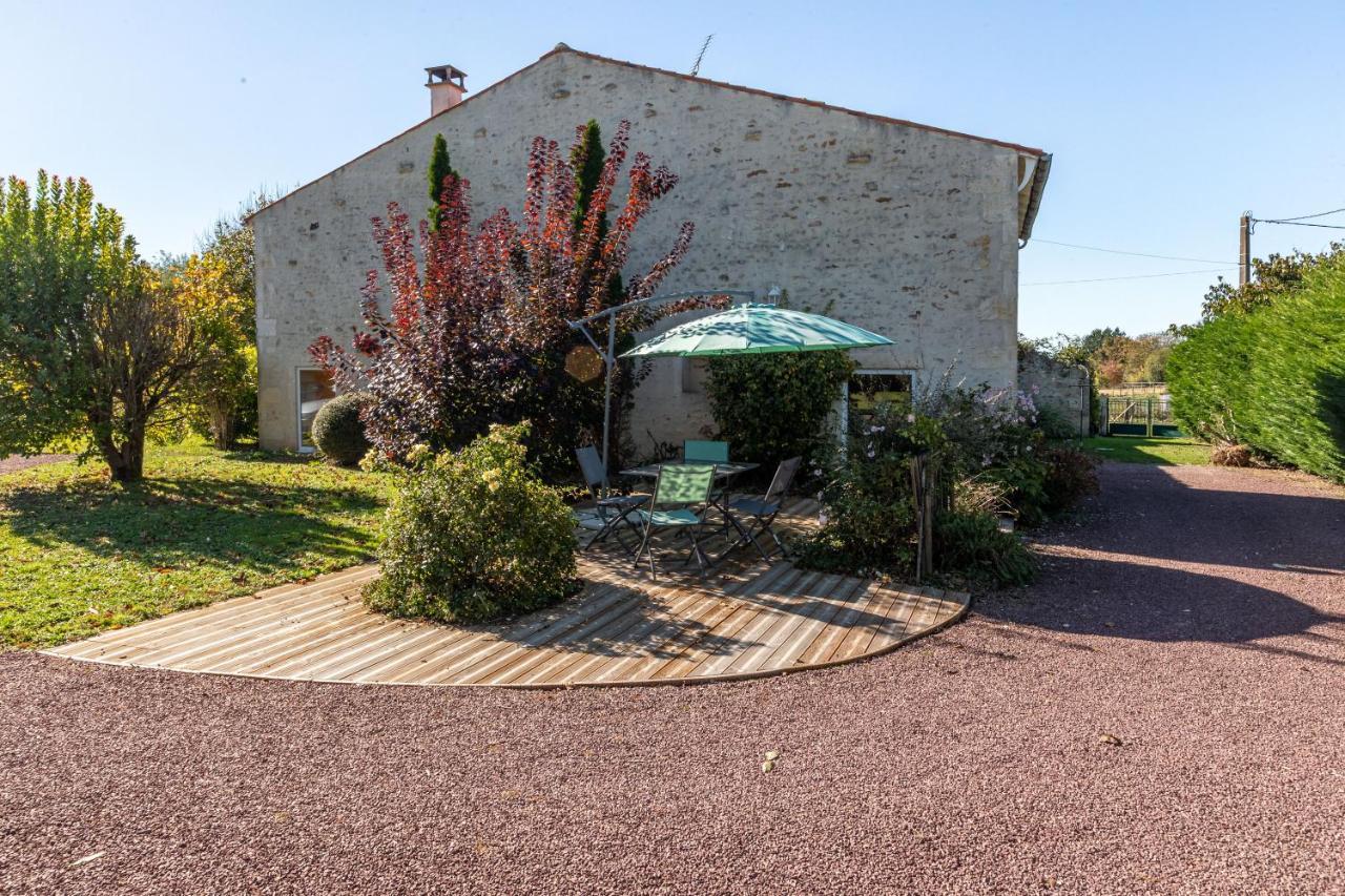 Gite Luludine Varzay Extérieur photo